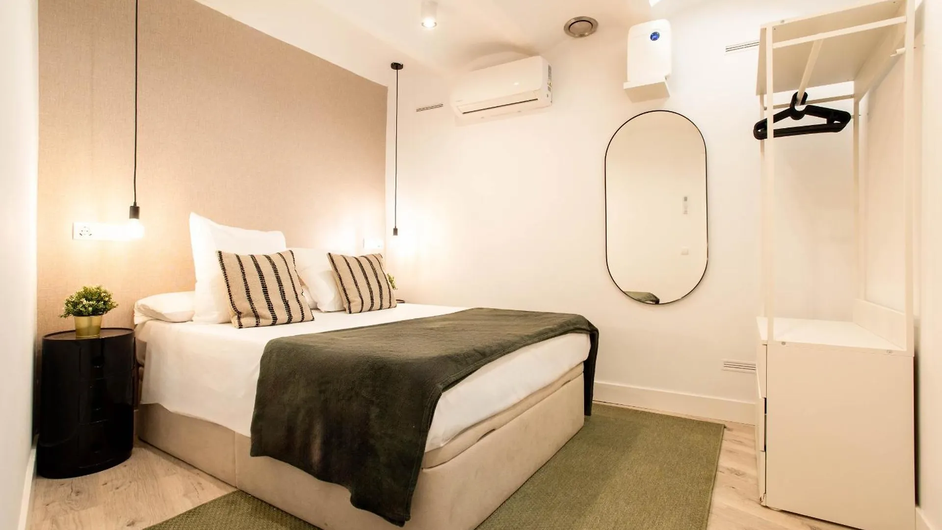 Apartamento Silvela Duplex En Madrid 0*,